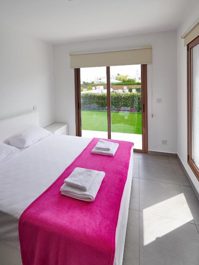Angie Luxury Beach Villas Ayia Napa Exterior foto